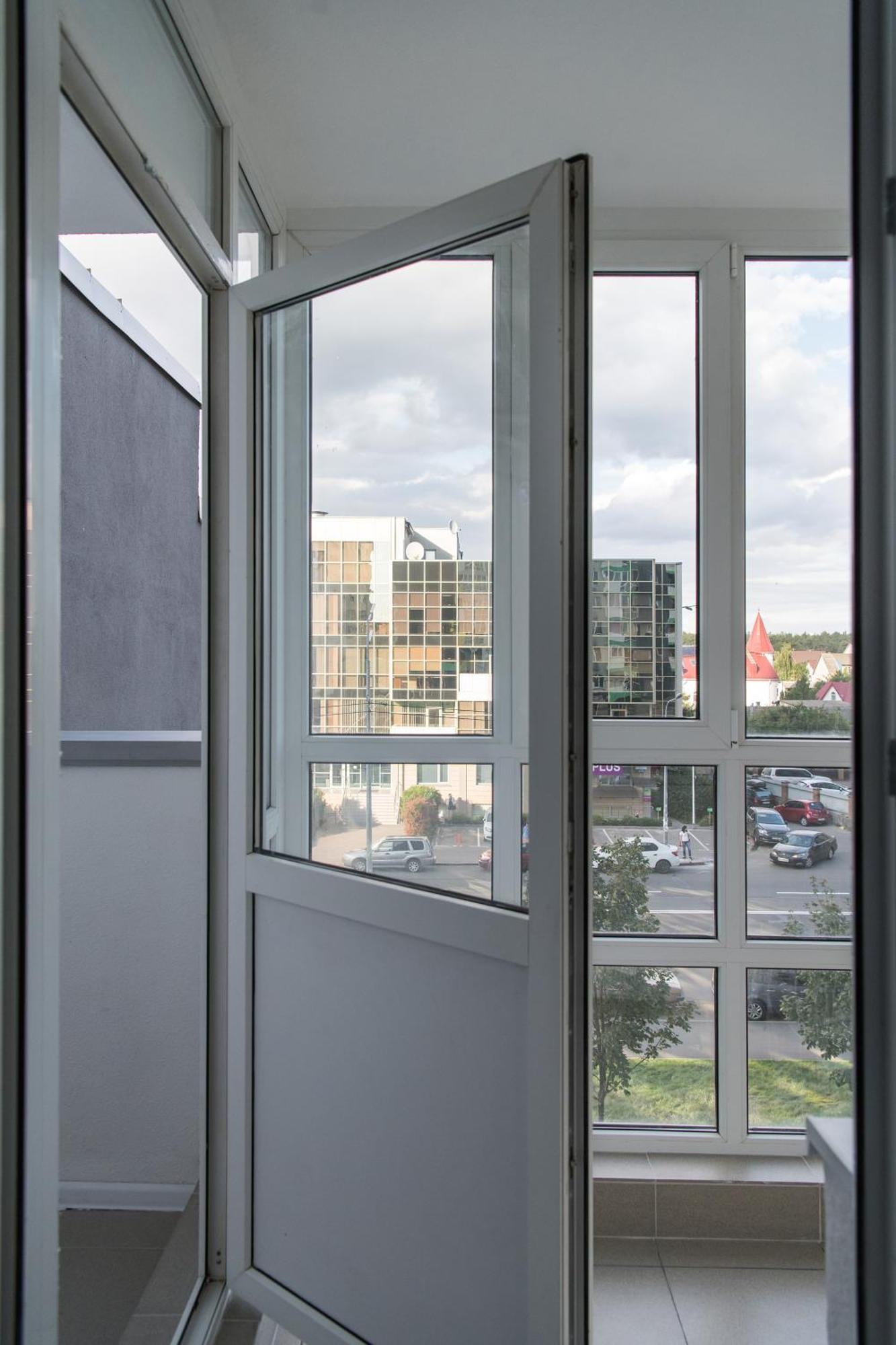 Myfreedom Апартаменти Метро Бориспільська Kiev Exterior foto